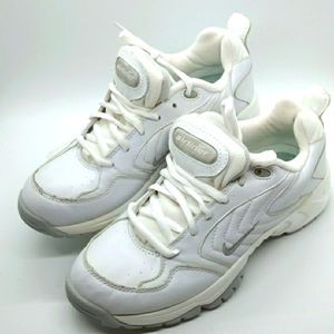 Women's Nike airliner leather athletic sneakers size 6.5